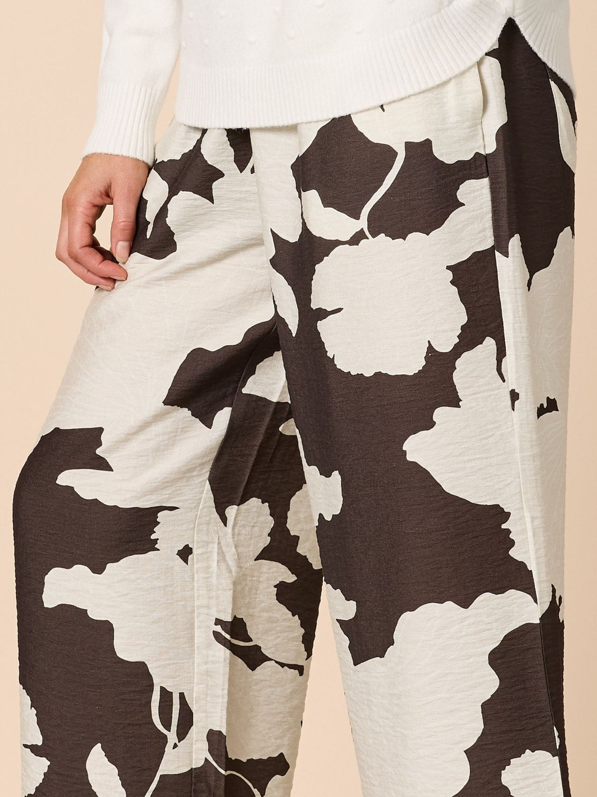 Clarity Toulouse Floral Print Wide Leg Pant (Coffee Ivory)