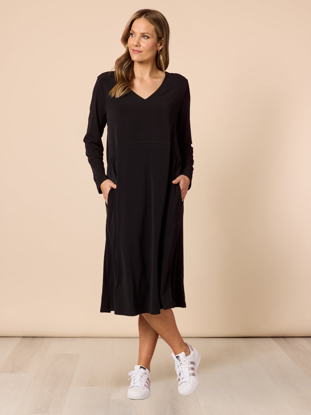 Clarity Traveller Dress (Black)