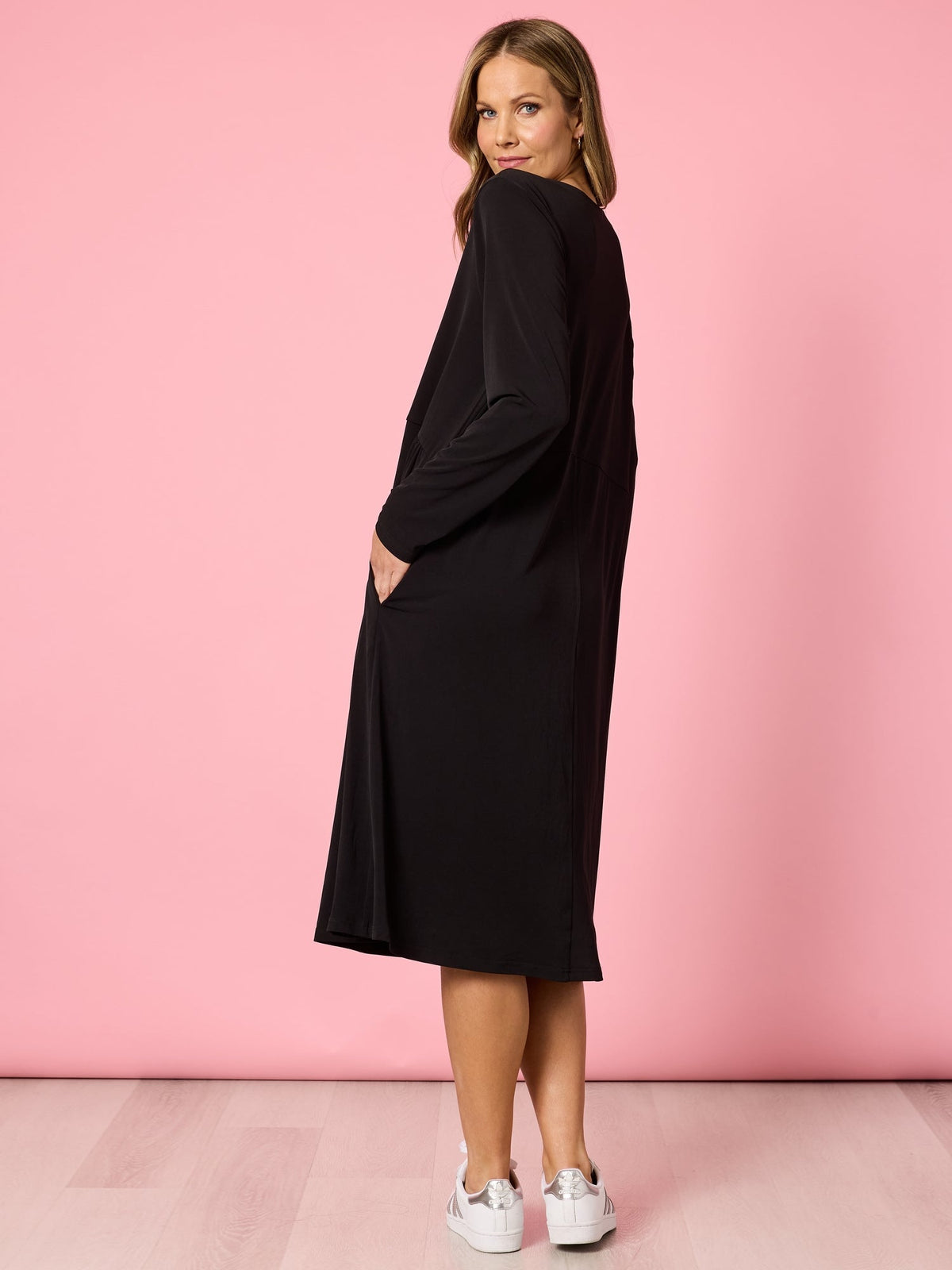 Clarity Traveller Dress (Black)