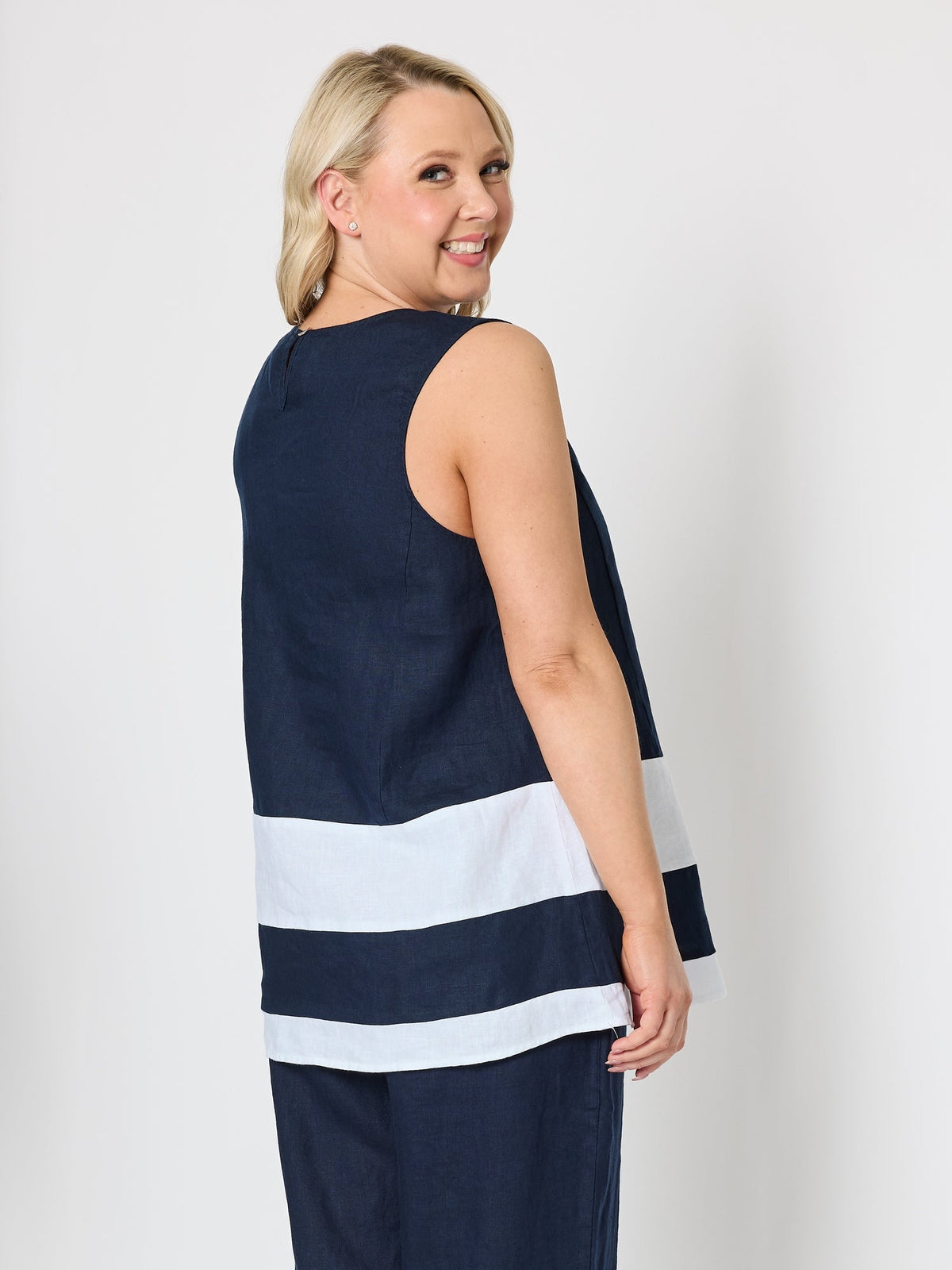 Gordon Smith Chloe Contrast Linen Top (Navy/White)
