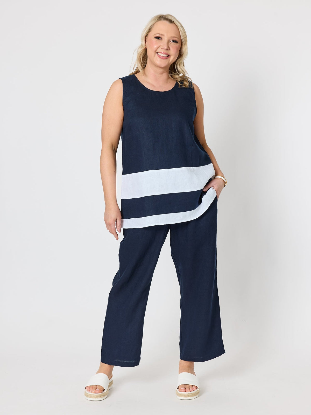 Gordon Smith Chloe Contrast Linen Top (Navy/White)