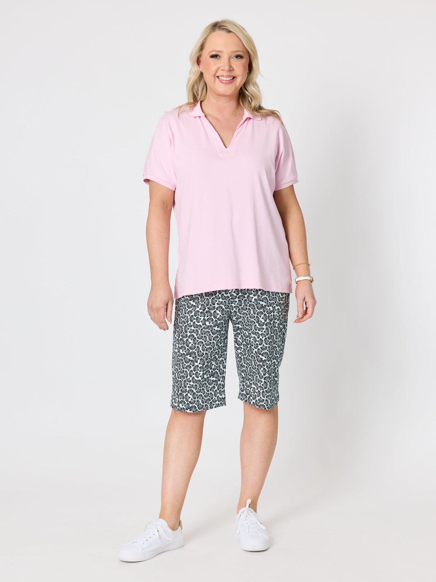 Gordon Smith Oasis Print Short (Navy/White)