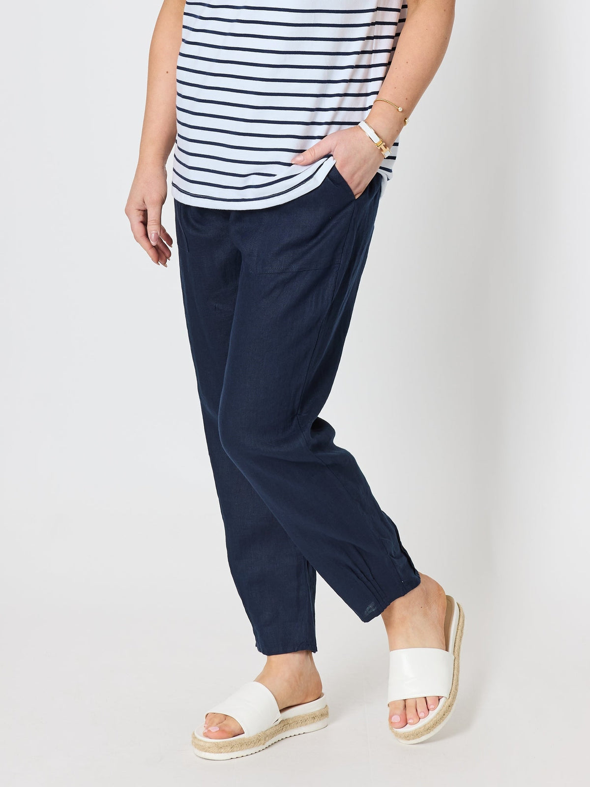 Gordon Smith Sarah Linen Pleat Hem Pant (Navy)