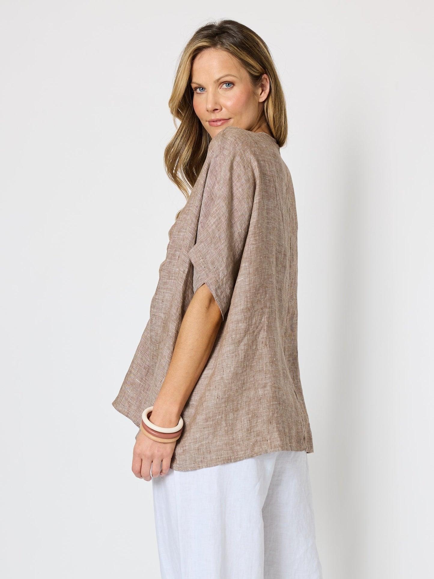 Hammock & Vine Haven Breeze Linen Top (Mocha)