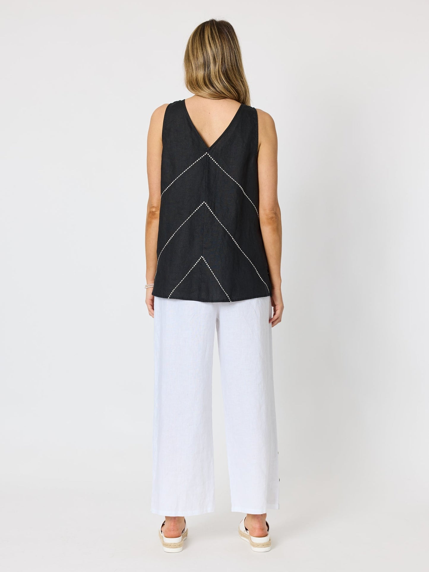Hammock & Vine Haven Chevron Stitch Linen Cami (Black/White)