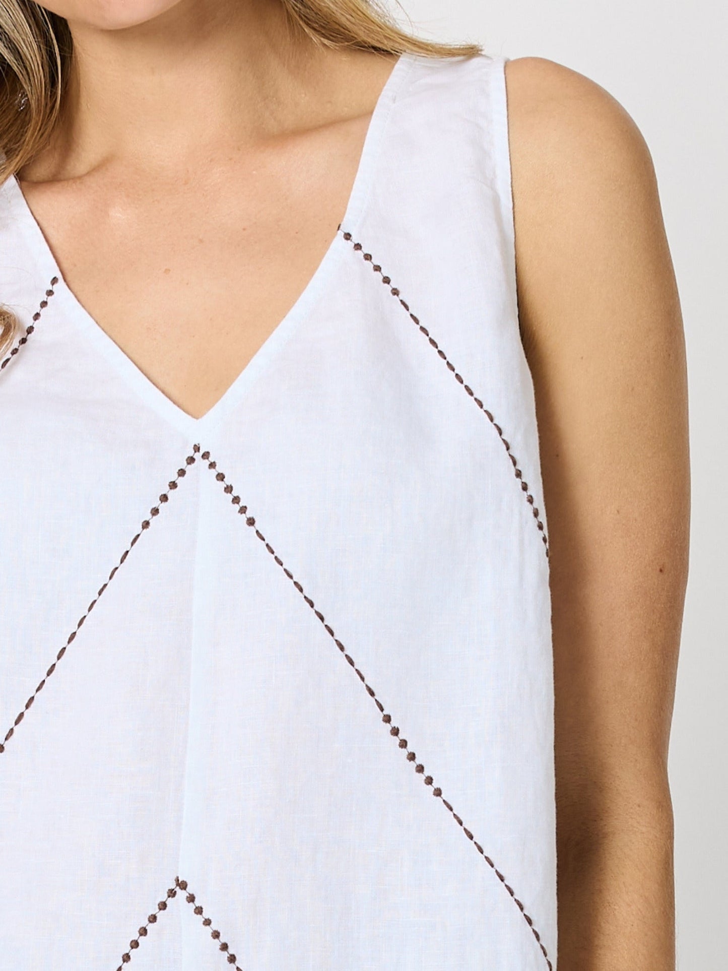 Hammock & Vine Haven Chevron Stitch Linen Cami (White Mocha)