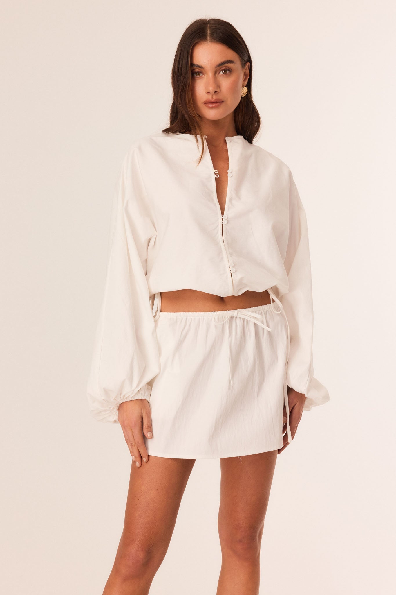 SNDYS EMMY MINI SKIRT (Off White)