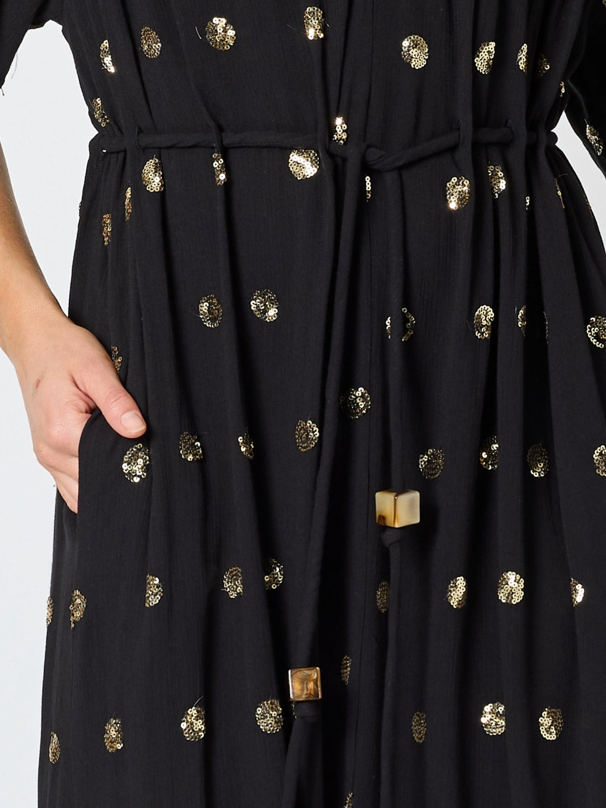 Hammock & Vine Moonlight Sequin Dress (Black/Gold)