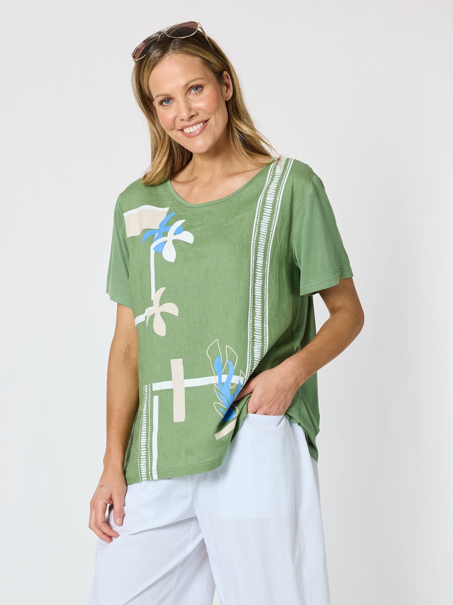 Clarity Bay Leaf Print Top (Fern Multi)