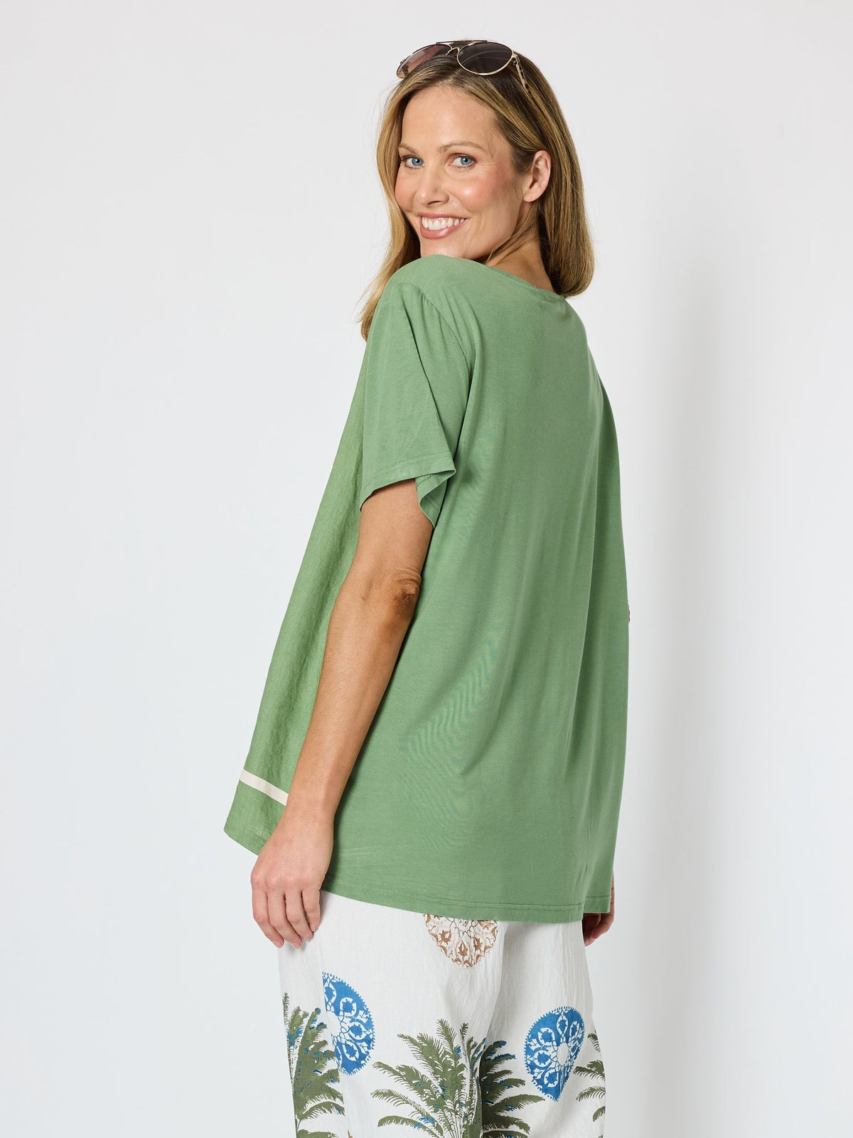 Clarity Bay Leaf Print Top (Fern Multi)