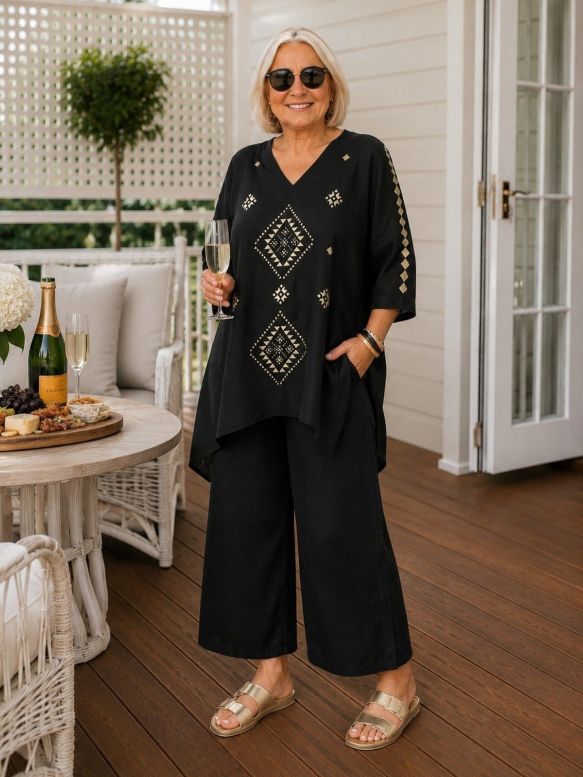 Hammock & Vine Soleil Foil Print Linen Top (Black/Gold)