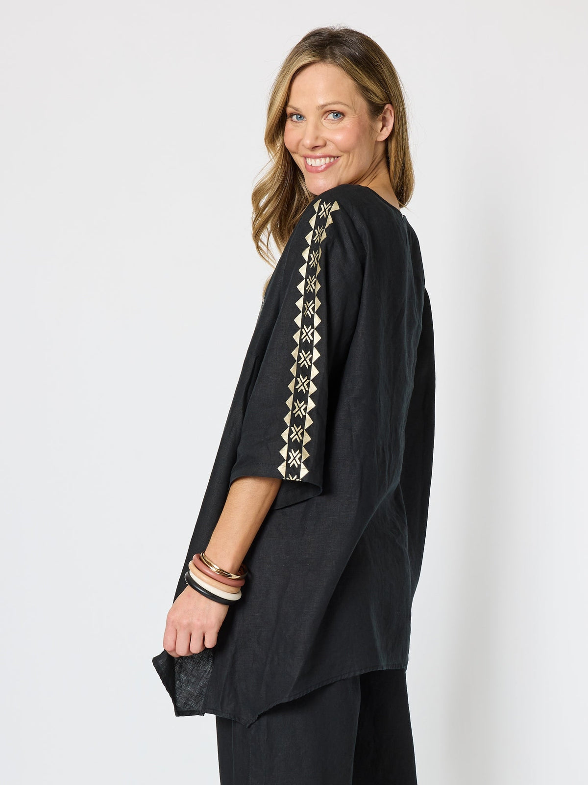 Hammock & Vine Soleil Foil Print Linen Top (Black/Gold)