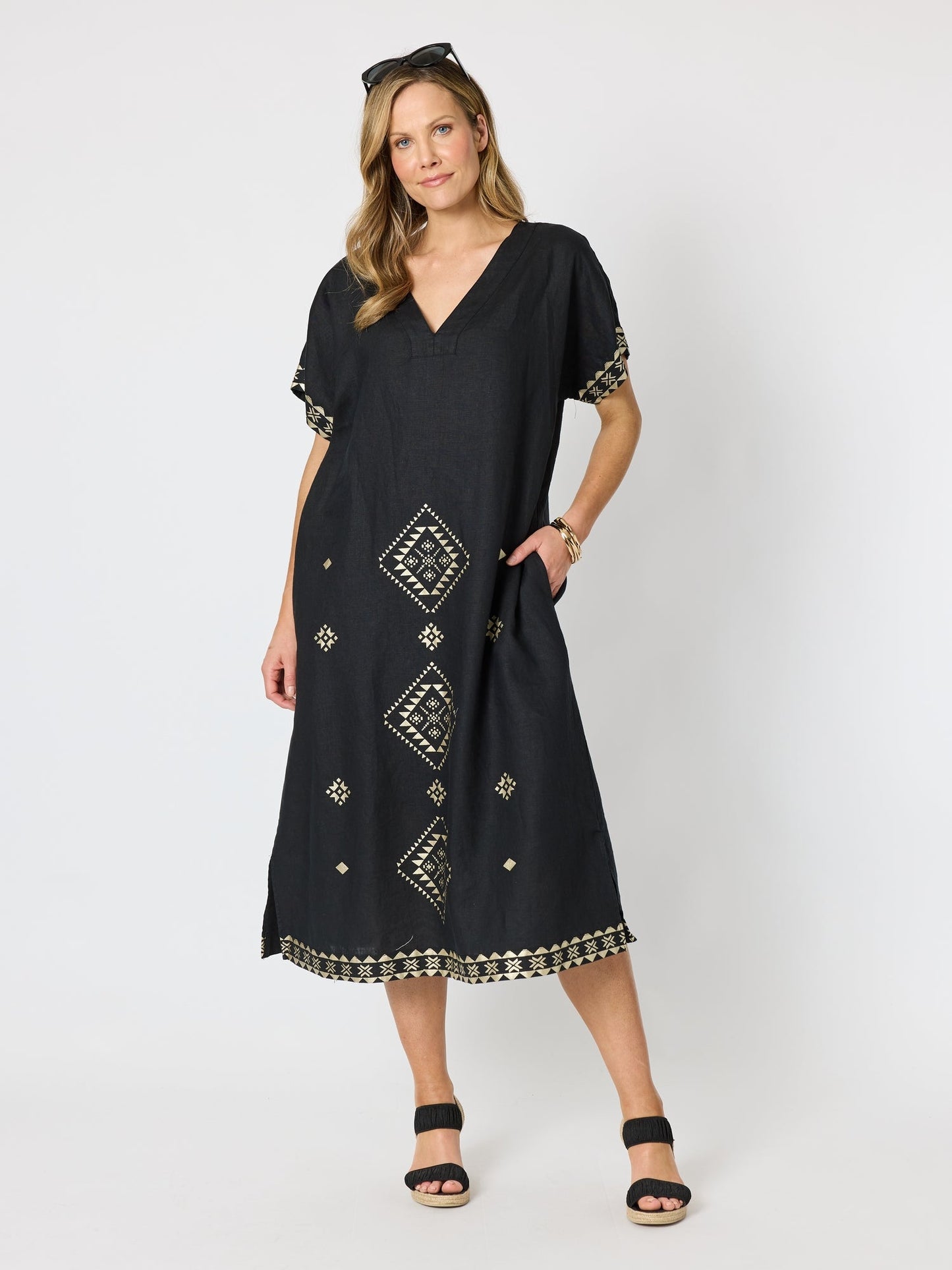 Hammock & Vine Soleil Foil Print Linen Dress (Black/Gold)