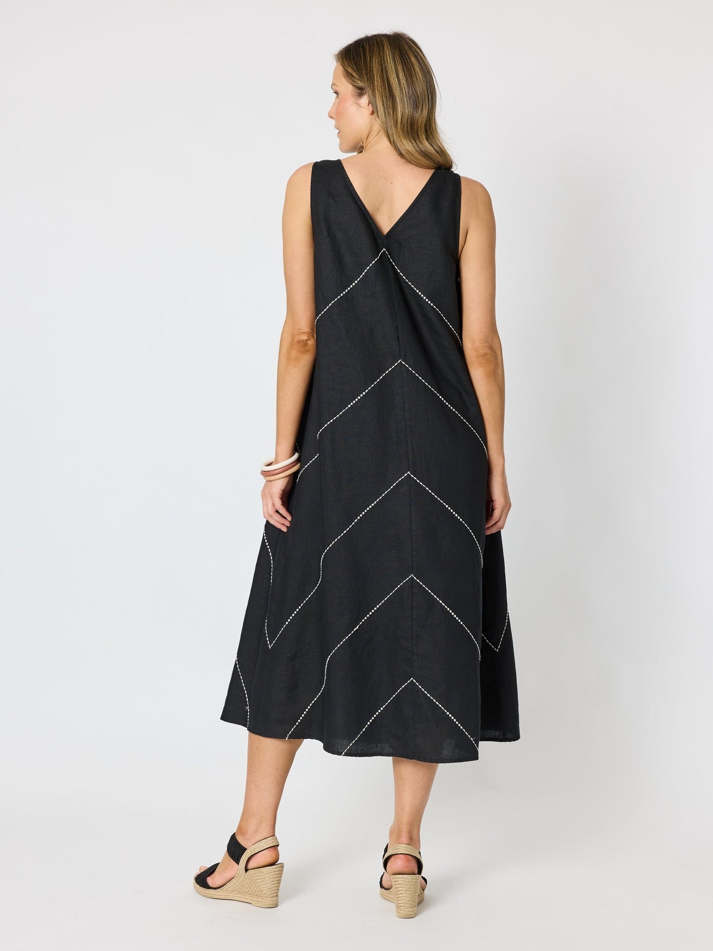 Hammock & Vine Haven Chevron Stitch Linen Dress (Black/White)
