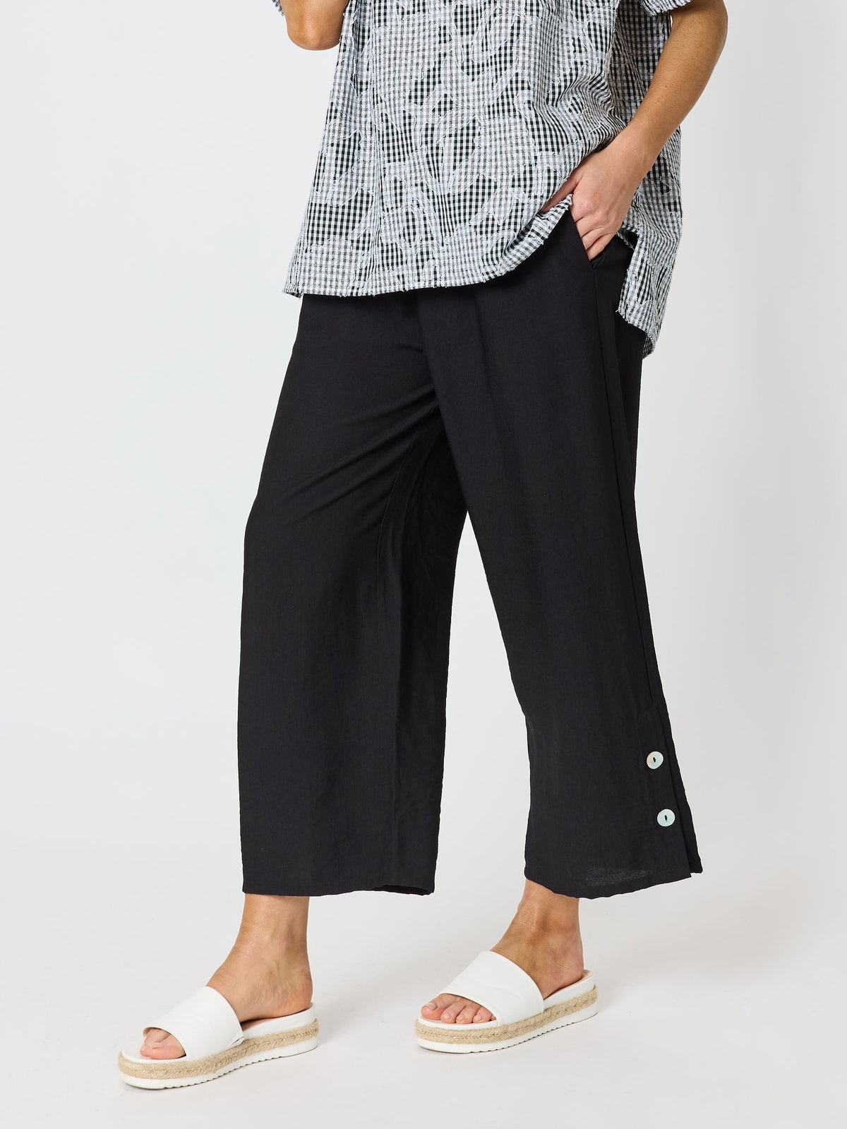 Clarity Essential Button Wide Leg Pant (Black)
