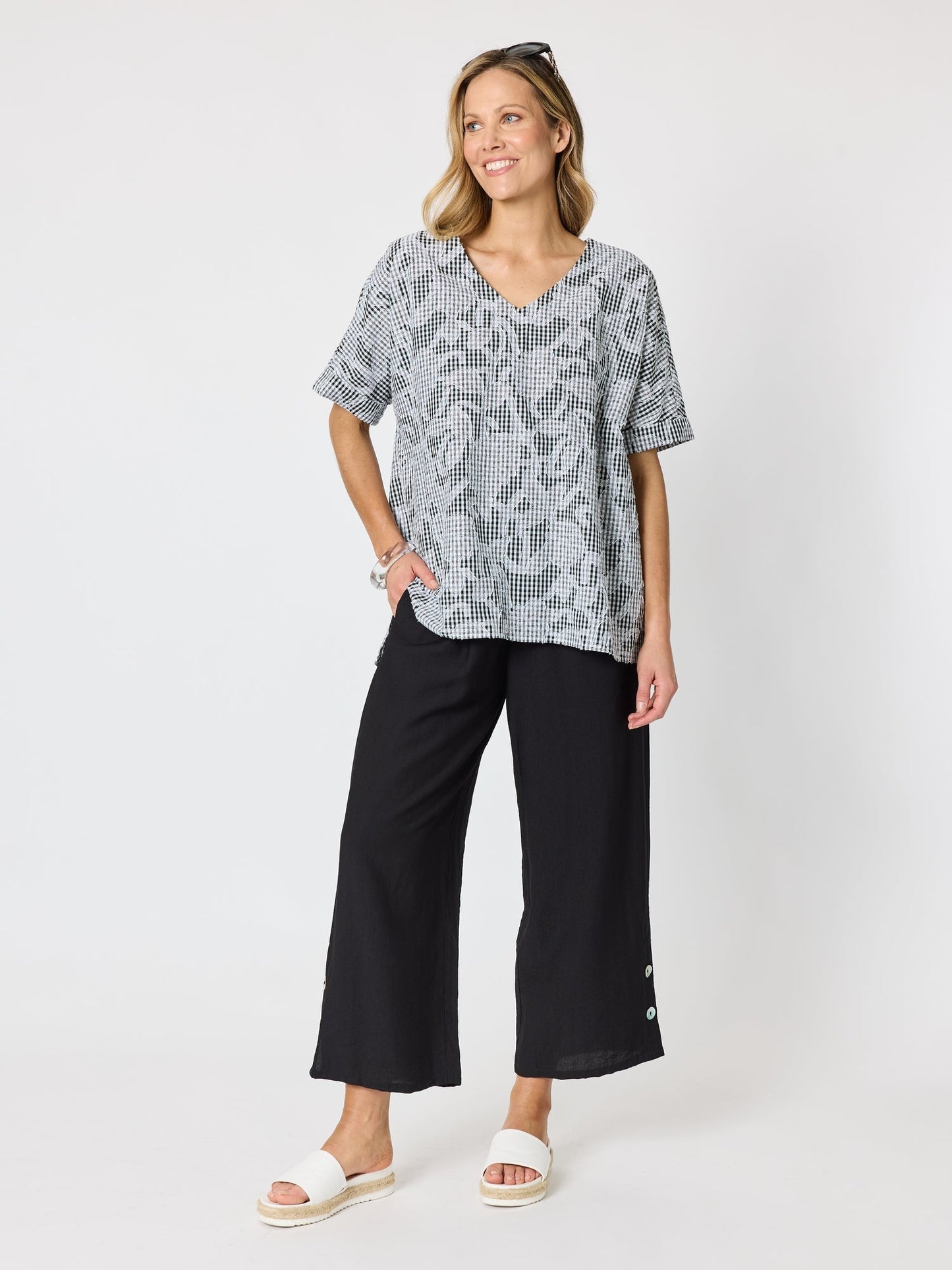Clarity Essential Button Wide Leg Pant (Black)