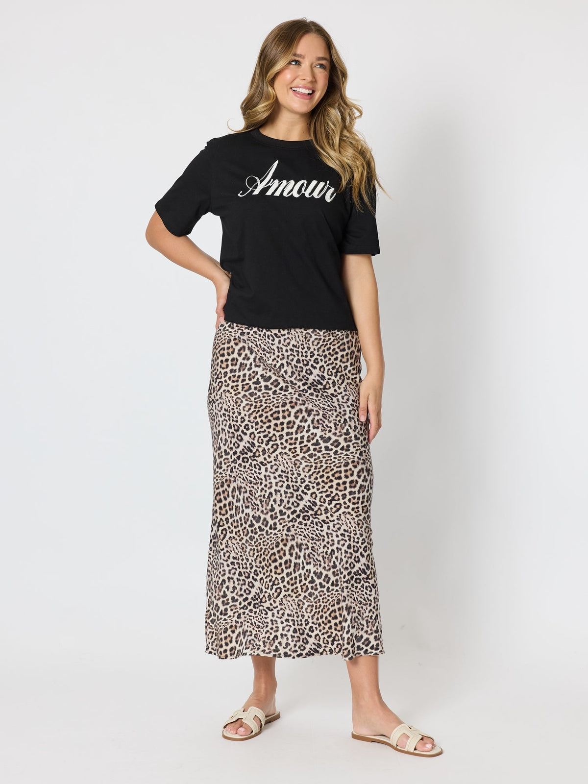 Threadz Amour Noir Embroidered Tee (Black)
