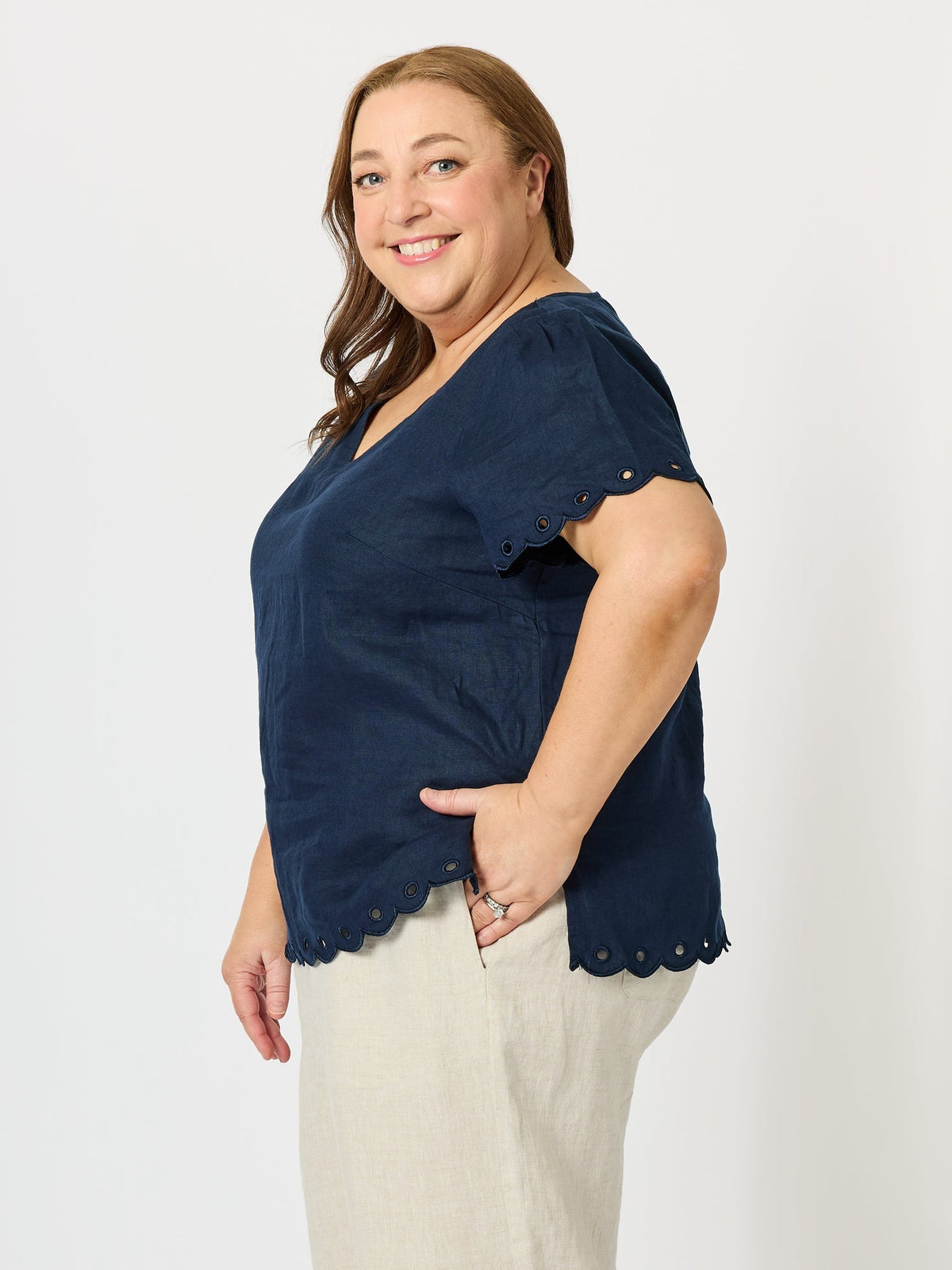 Gordon Smith Lilly Scallop Hem Linen Top (Navy)