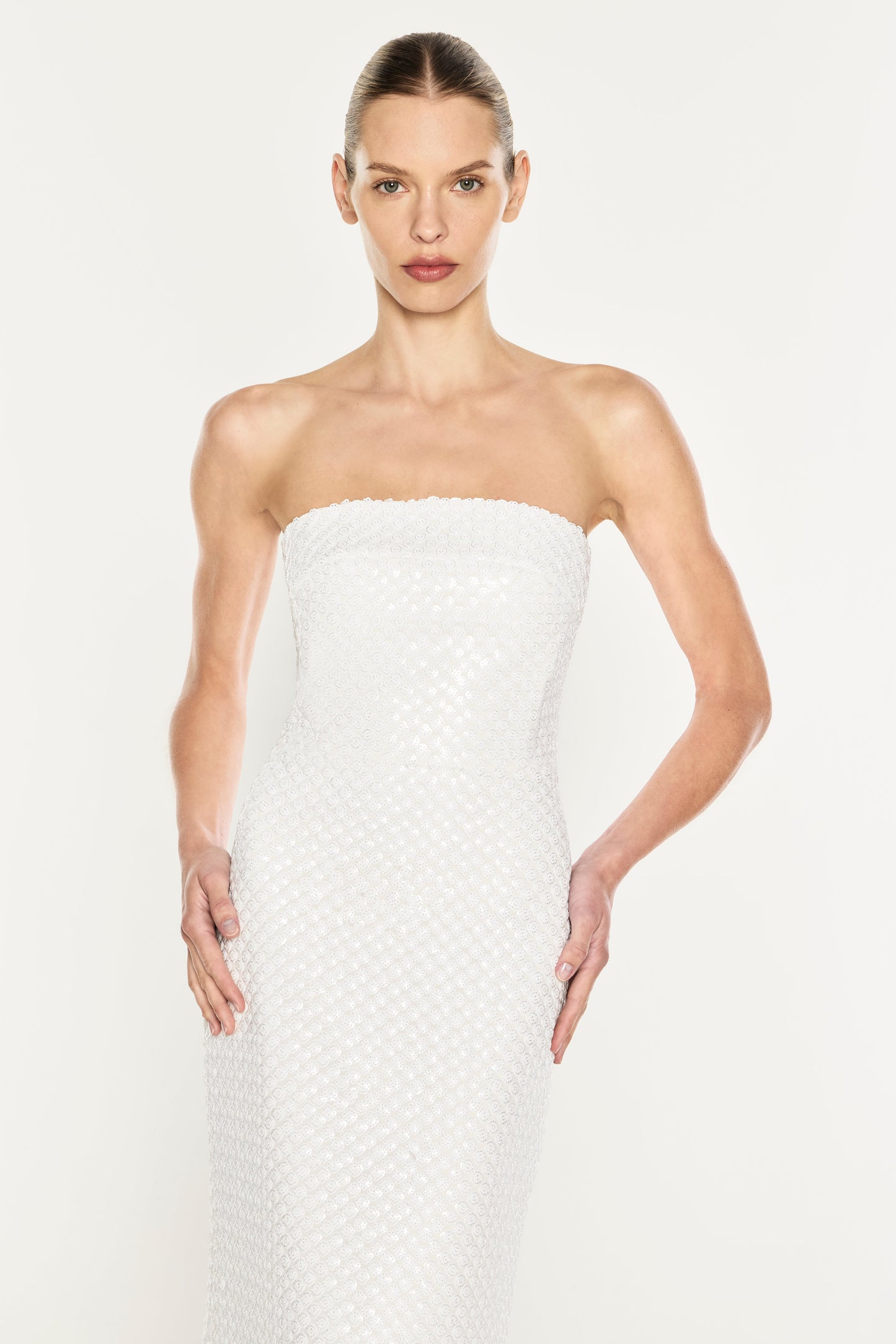 Opulent Scale Gown (White)