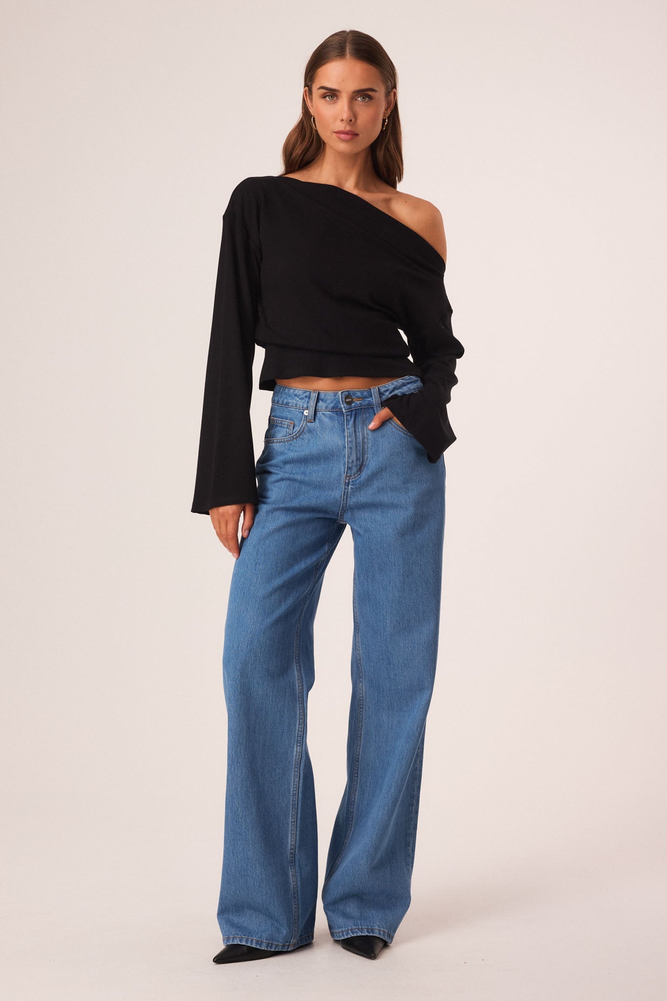 SNDYS FLYNN TOP (Black)