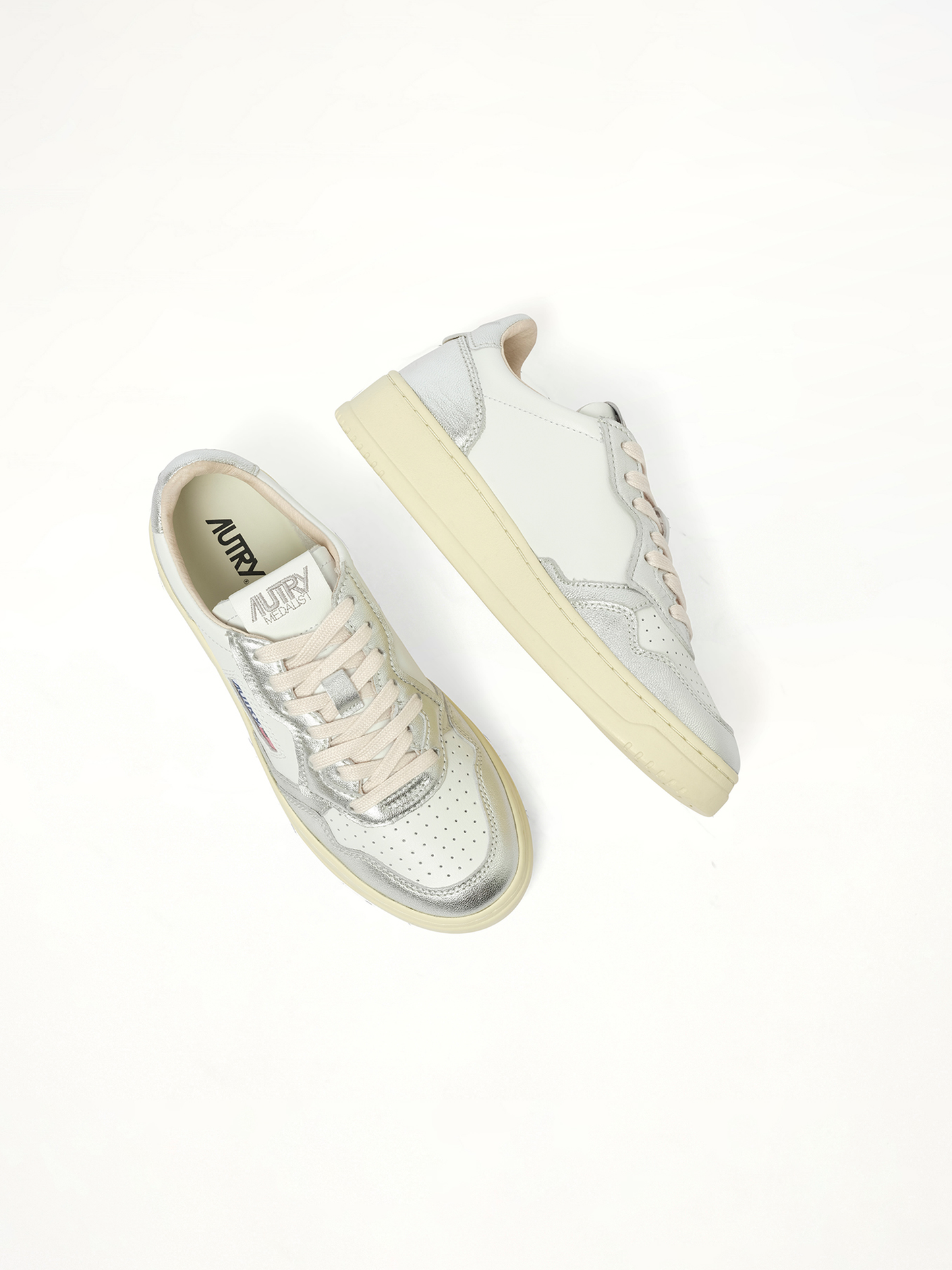 AUTRY Medalist Low Bicolour Sneakers (White)