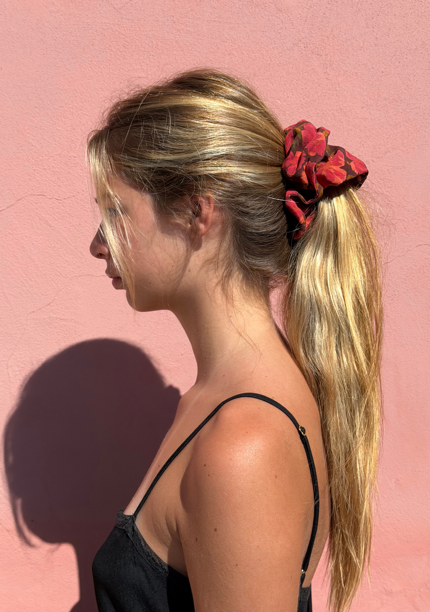 Image of Accessories. Productname: Auguste The Label Voluminous Scrunchie - Rosella in Print colour by brand - Auguste The Label