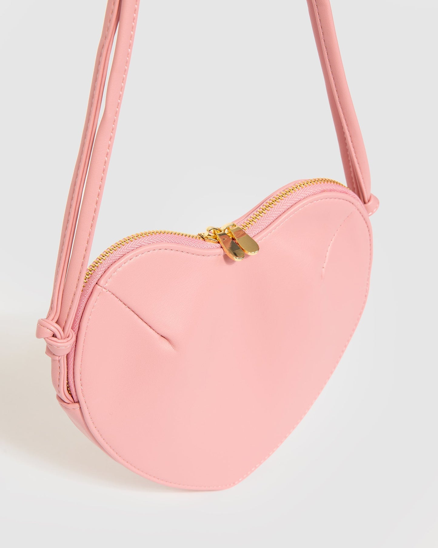 Colette by Colette Hayman Poppy Heart Crossbody Bag (Pink)