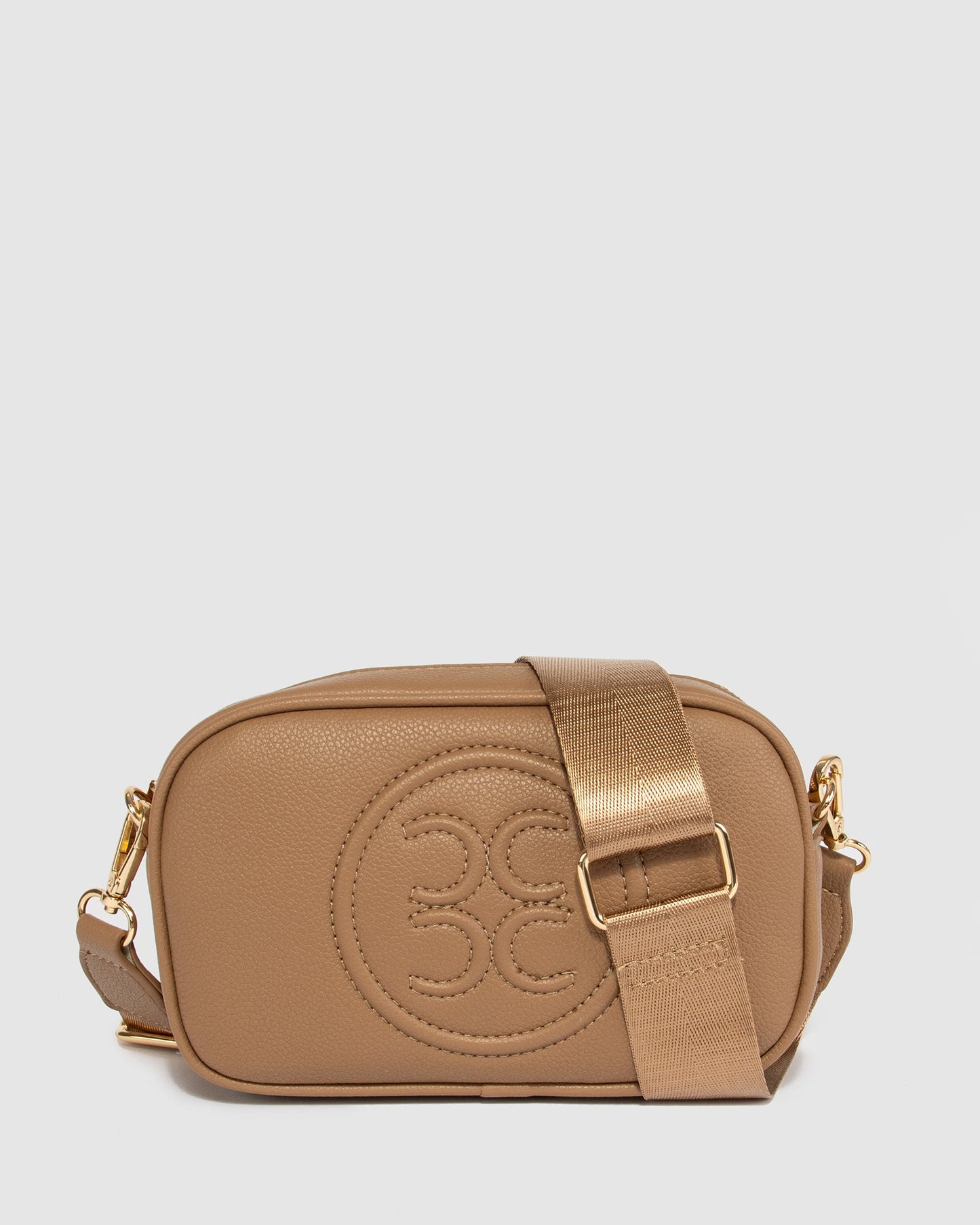 Colette by Colette Hayman Amalia Logo Crossbody (Caramel)
