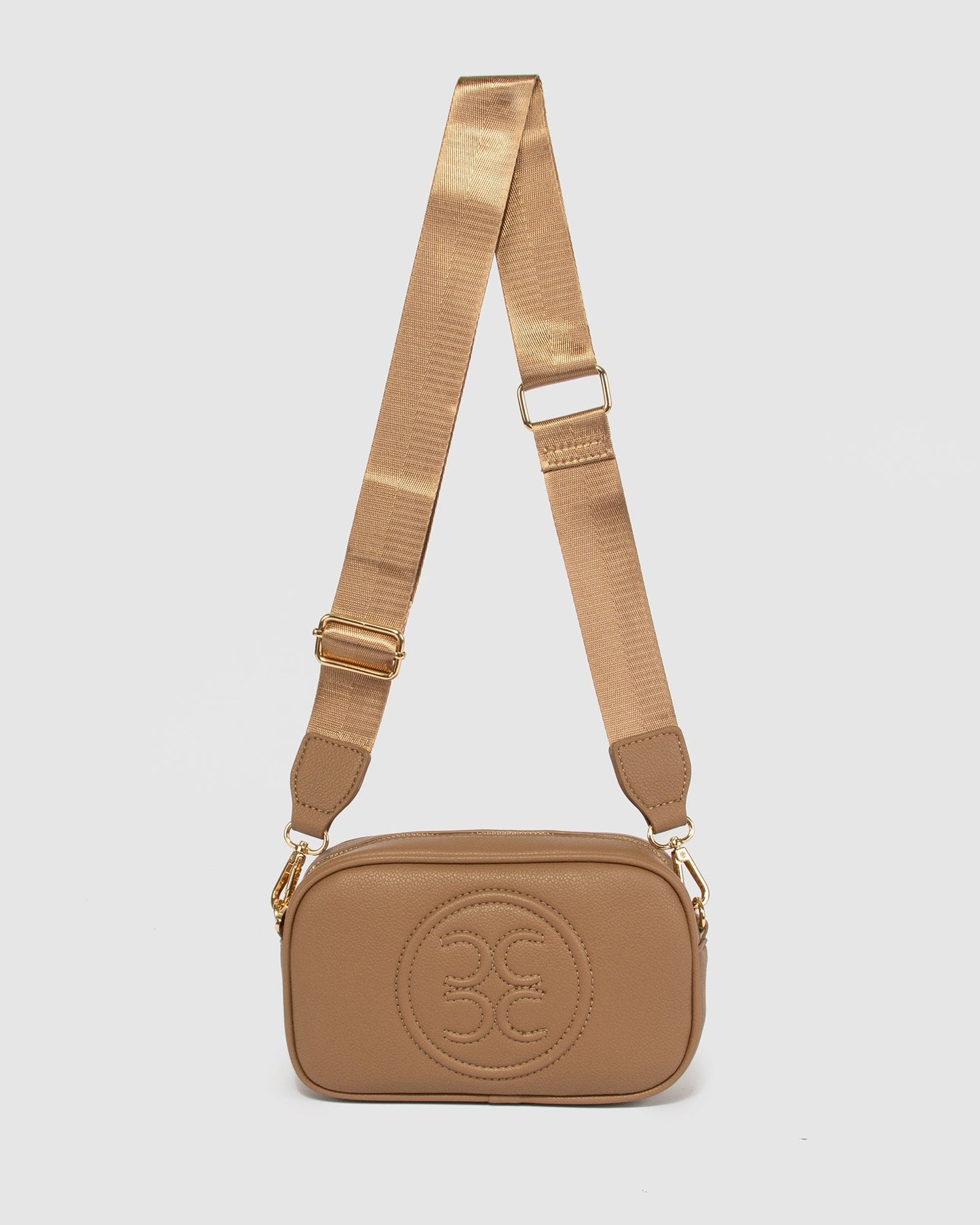 Colette by Colette Hayman Amalia Logo Crossbody (Caramel)