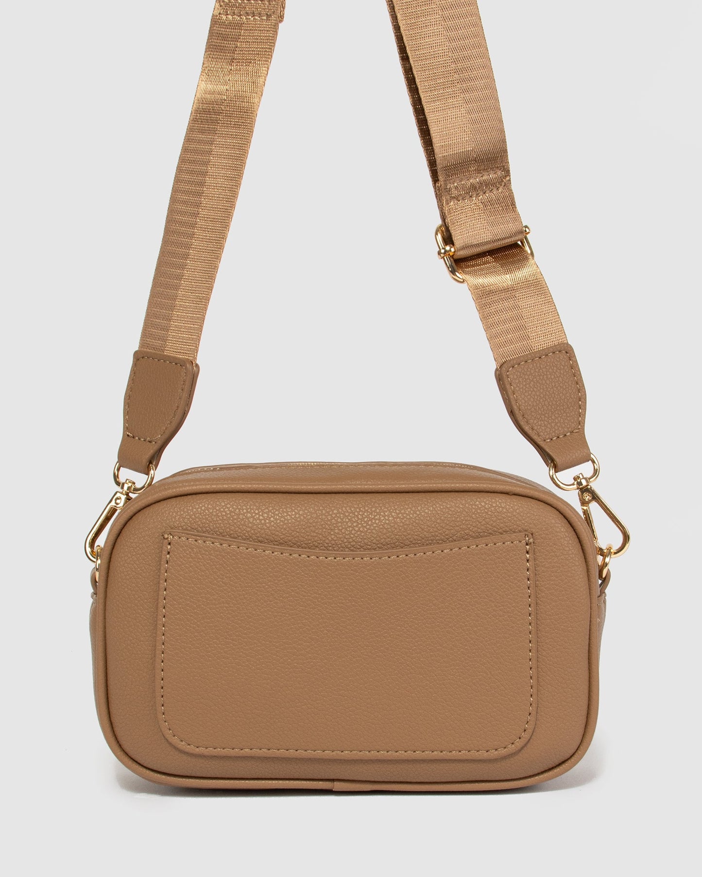 Colette by Colette Hayman Amalia Logo Crossbody (Caramel)