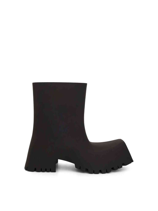 Image of Boots. Productname: BALENCIAGA Trooper Rubber Low Boot in BLACK colour by brand - BALENCIAGA