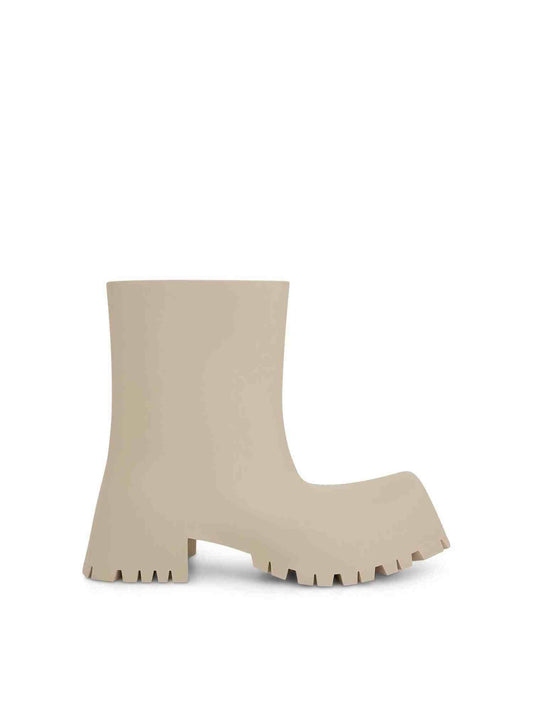 Image of Boots. Productname: BALENCIAGA Trooper Rubber Low Boot in Beige colour by brand - BALENCIAGA