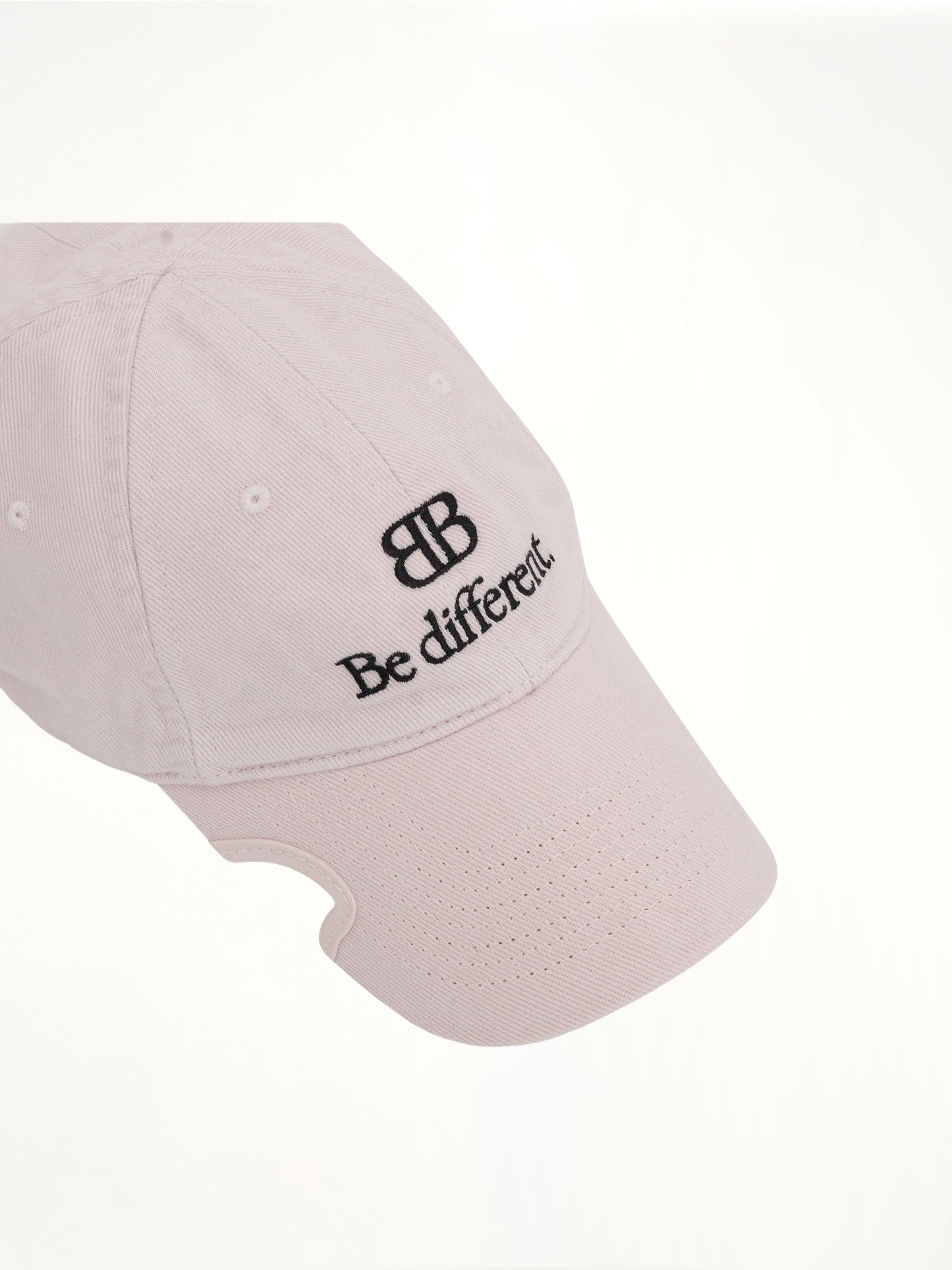 BALENCIAGA Be Different Cap (White)