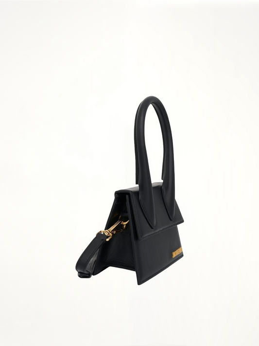 JACQUEMUS Le Chiquito Moyen Leather Bag (Black)