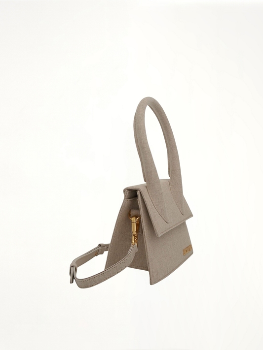 JACQUEMUS Le Chiquito Moyen Leather Bag (Grey)