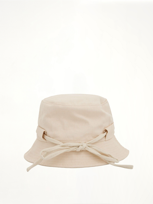 JACQUEMUS Gadjo Knotted Bucket Hat (White)