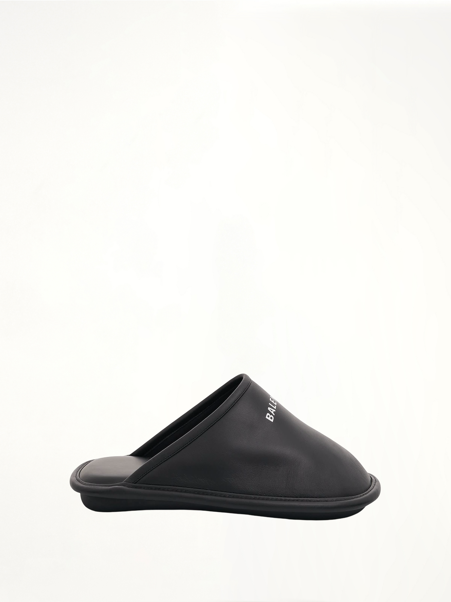 Image of Sandals. Productname: BALENCIAGA Home Slippers in BLACK/WHITE colour by brand - BALENCIAGA