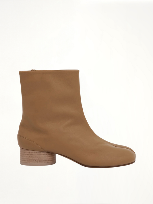 Image of Boots. Productname: MAISON MARGIELA Tabi Ankle Boots 3cm Heel in BEIGE colour by brand - MAISON MARGIELA