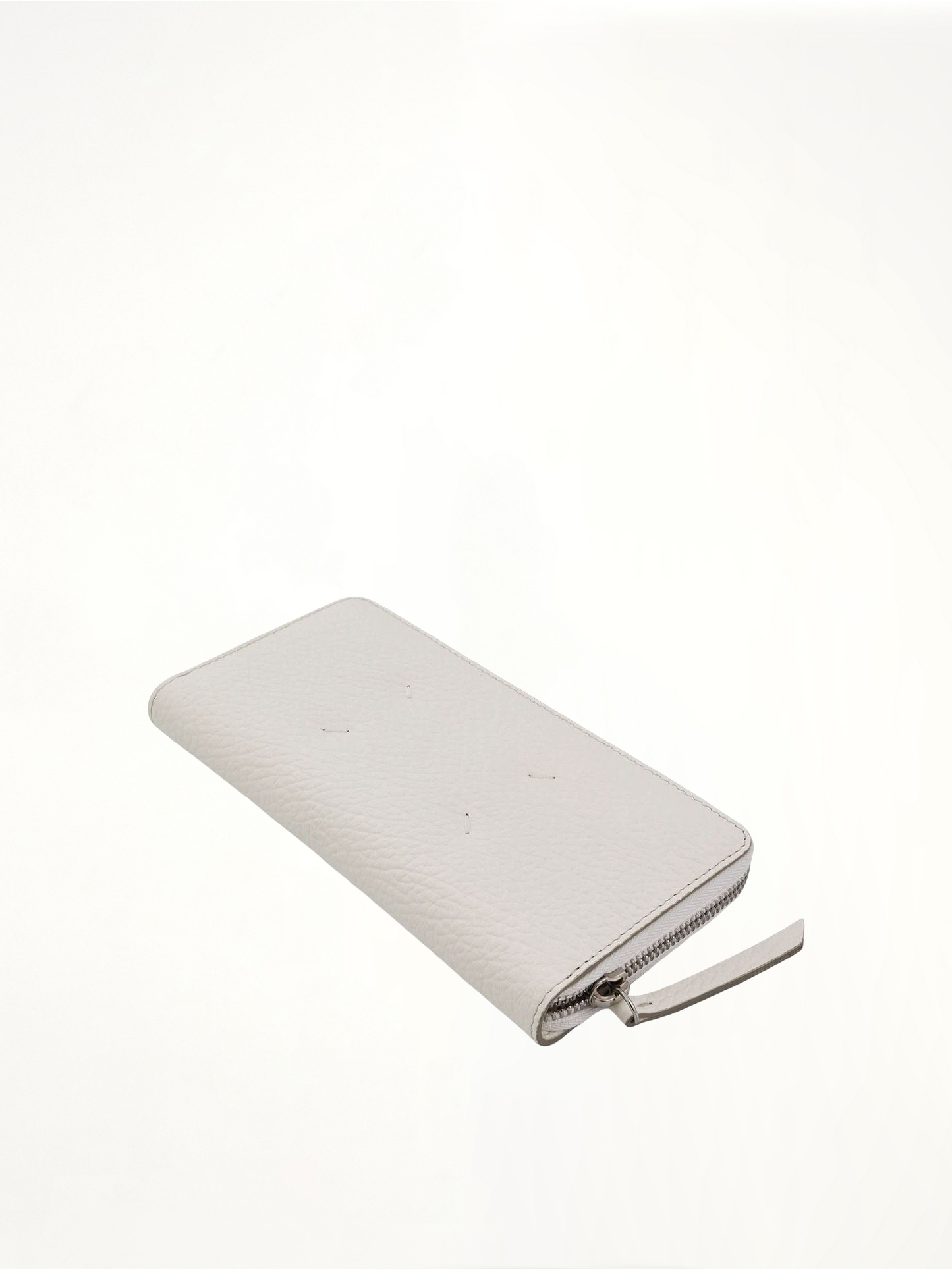 MAISON MARGIELA Four Stitches Zip Around Wallet (White)