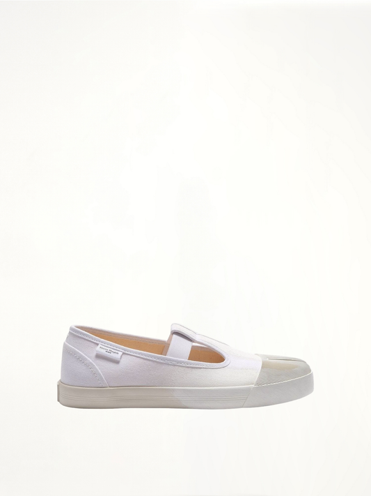 Image of Sneakers. Productname: MAISON MARGIELA Tabi Toe Sneakers in WHITE colour by brand - MAISON MARGIELA
