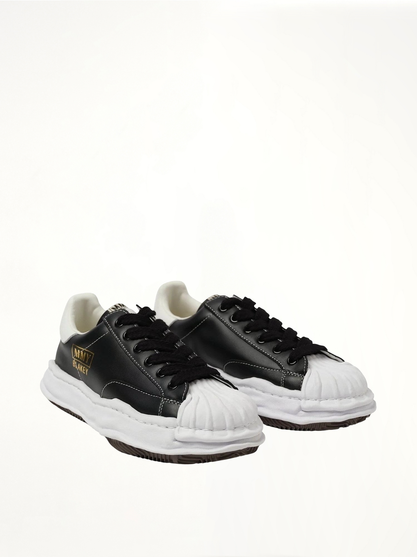 MAISON MIHARA YASUHIRO BLAKEY OG Leather Low Top Sneaker (Black)