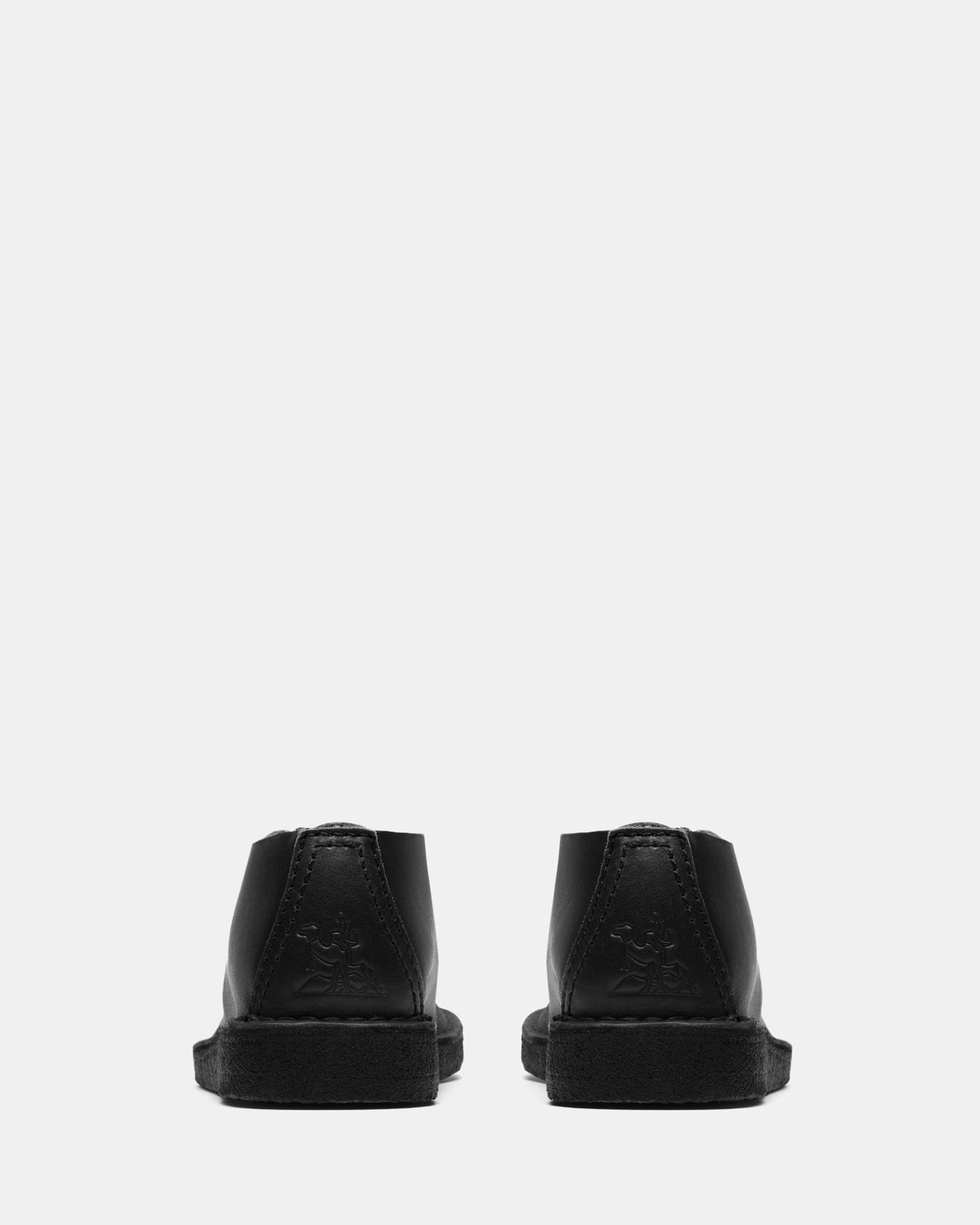 Desert Nomad Black/Black Leather