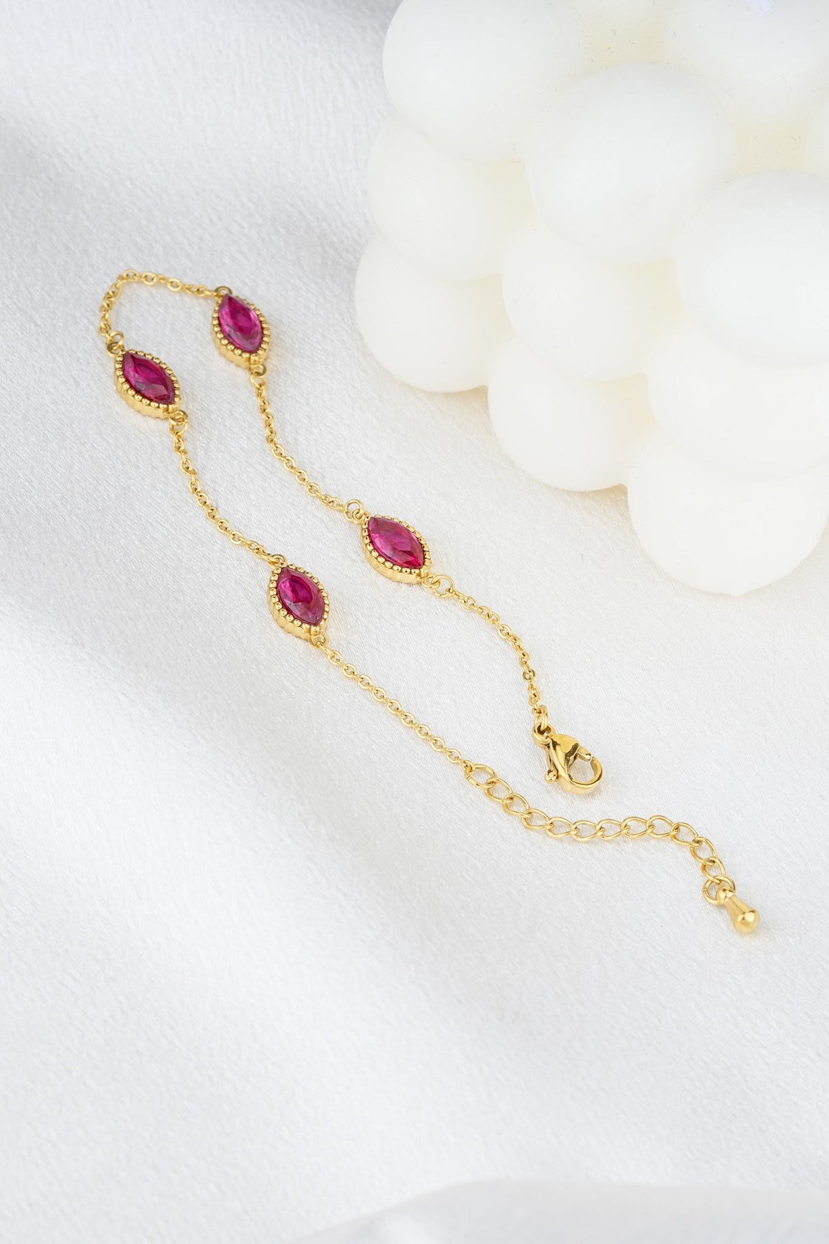 HEYCHIC Rosa Zircon Gold Bracelet (Pink)