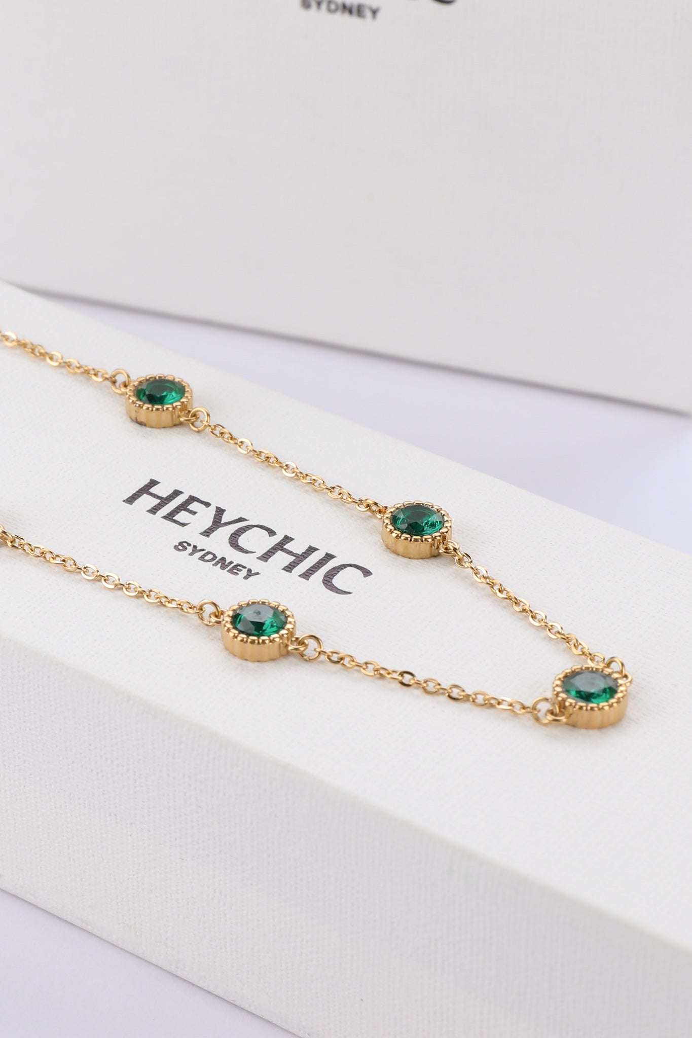 Heychic Verdania Zircon Gold Necklace (Green)
