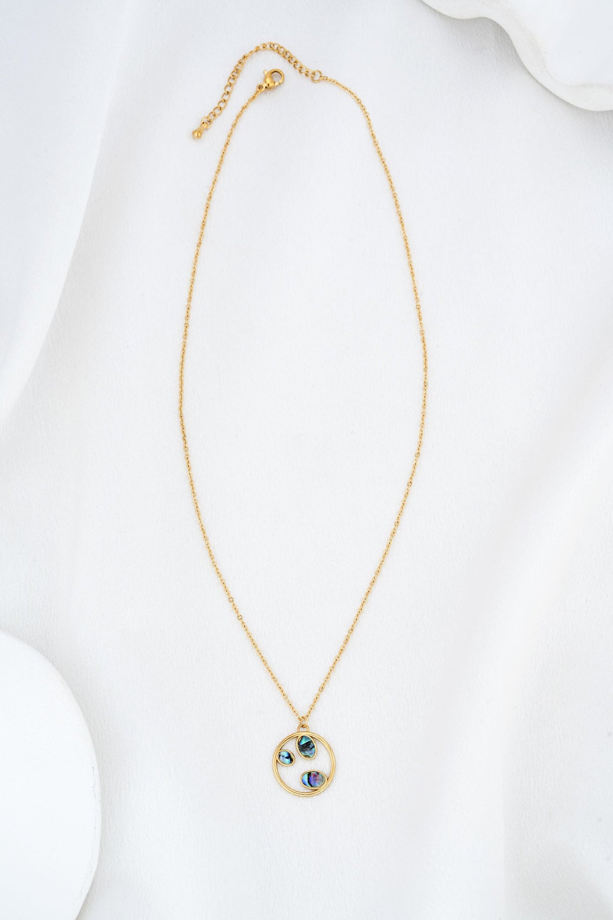 HEYCHIC Cordelia Abalone Shell (Necklace)