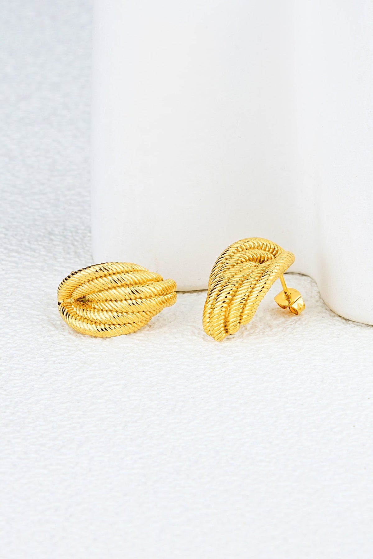 HEYCHIC Aurea Earrings (Gold)