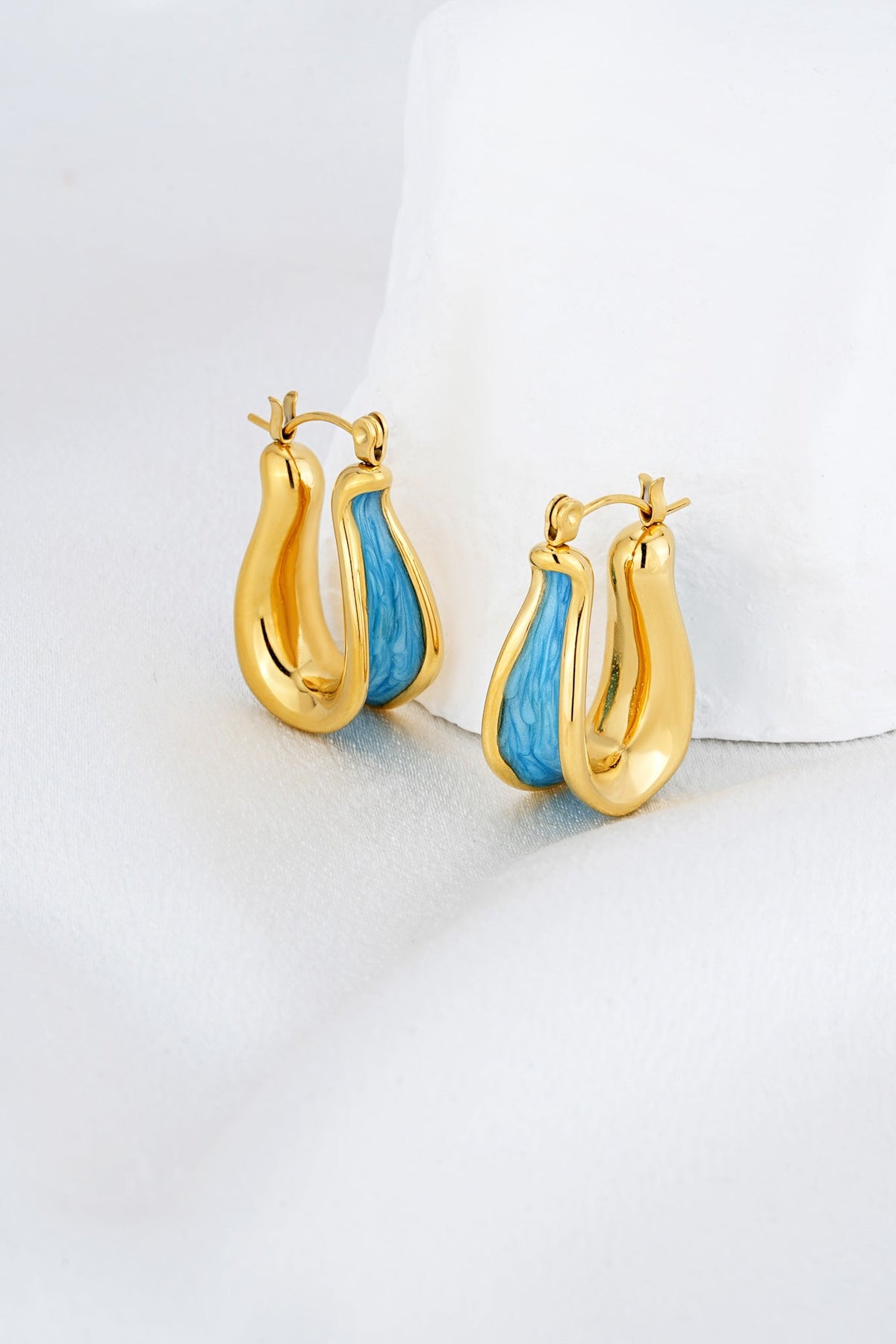 HEYCHIC Lucine Gold Earrings (Blue)
