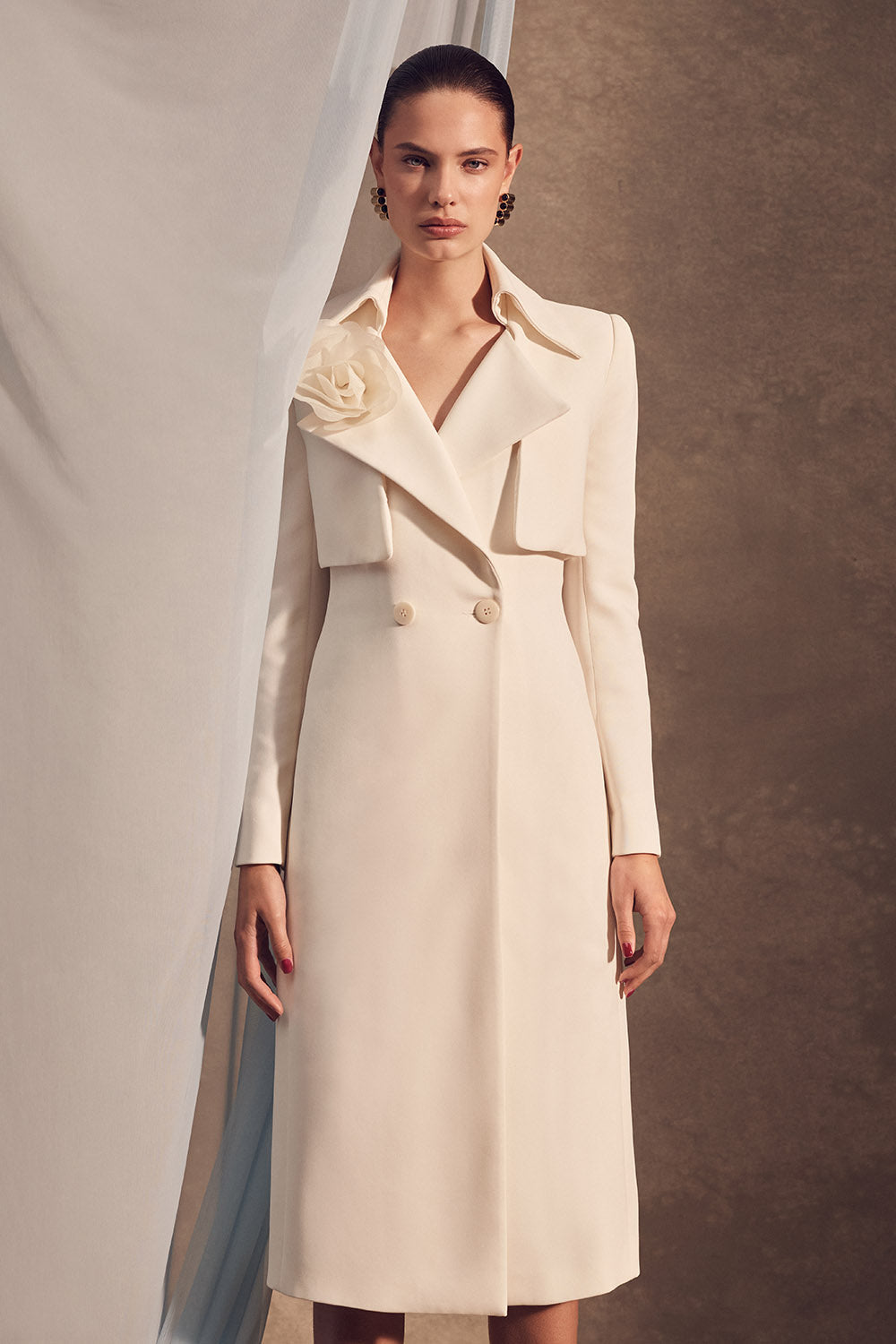Carla Zampatti Ivory Crepe Double-Breasted Trench Coat (White)
