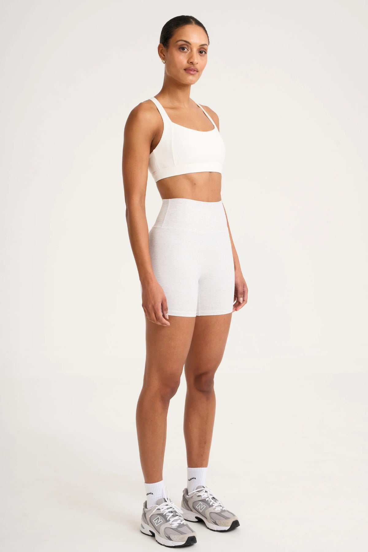 ALLFENIX CloudCore Cross Over Core Sports Bra (Chalk)