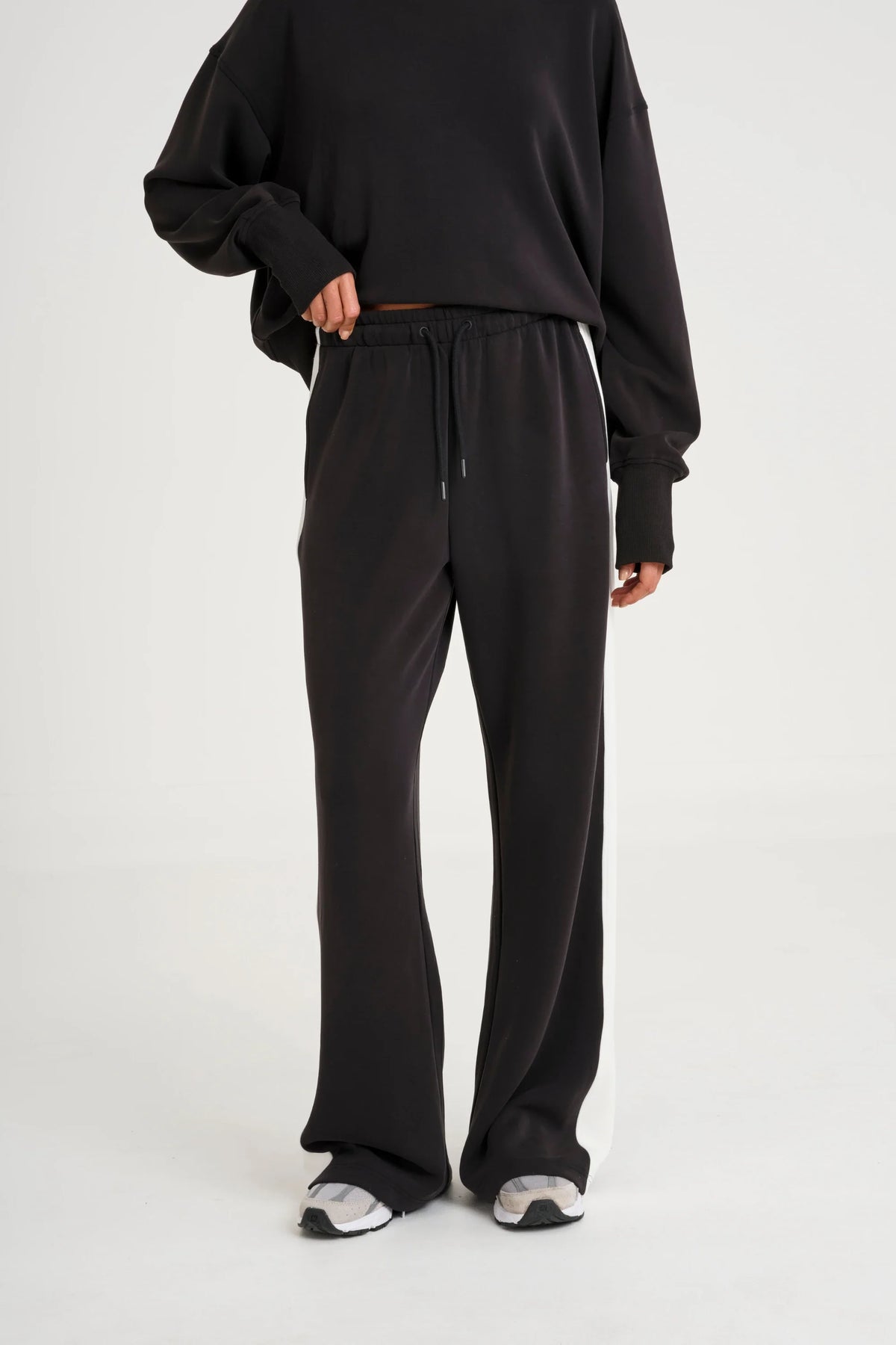 Soft Luxury Contrast Wide Leg Track Pant (Black)